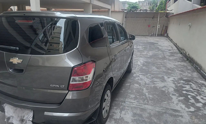 Chevrolet Spin Lt 1....
