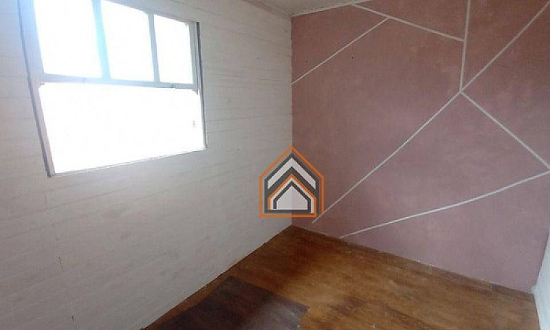 Casa Com 2 Dormitóri...