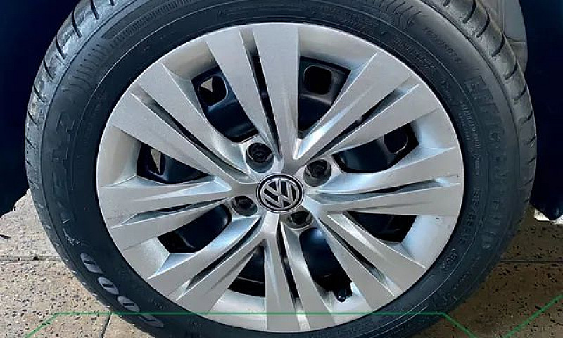 Volkswagen Voyage 1....