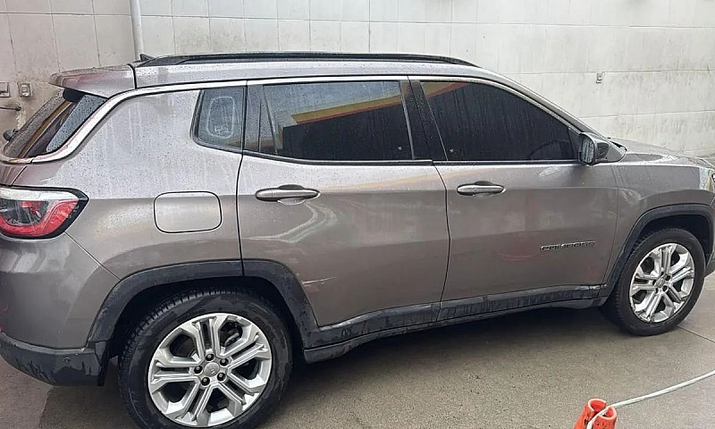 Jeep Compass ...