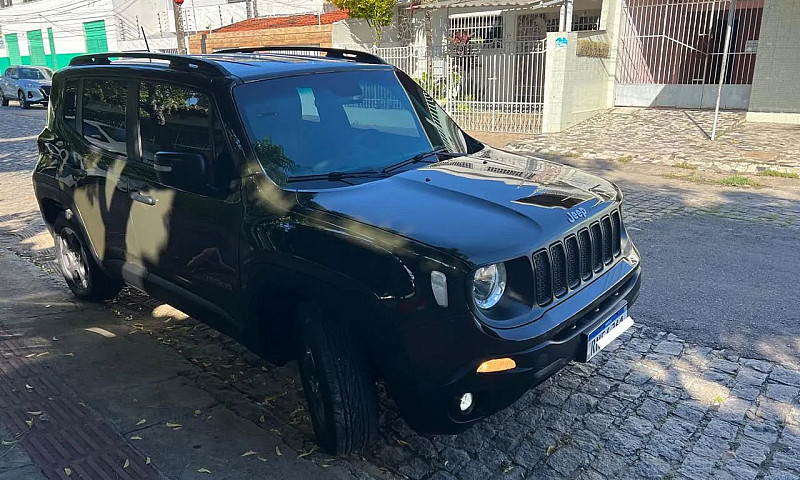 Renegade 1.8 Sport A...
