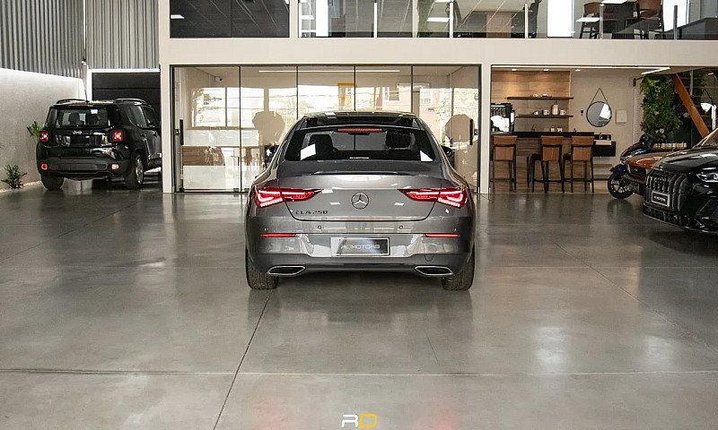Mercedes-Benz Cla-25...