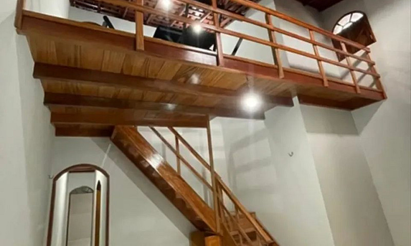 Vendo Casa Com 4 Qua...