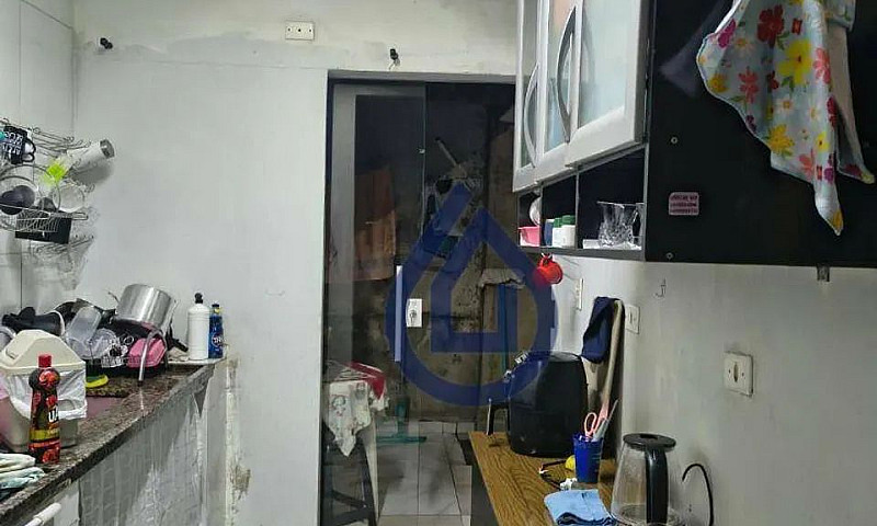 Casa Com 3 Dormitóri...