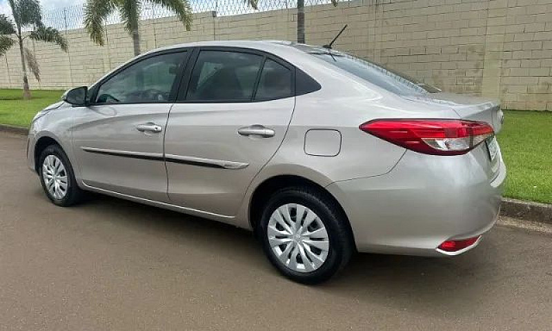 Toyota Yaris Xl Live...