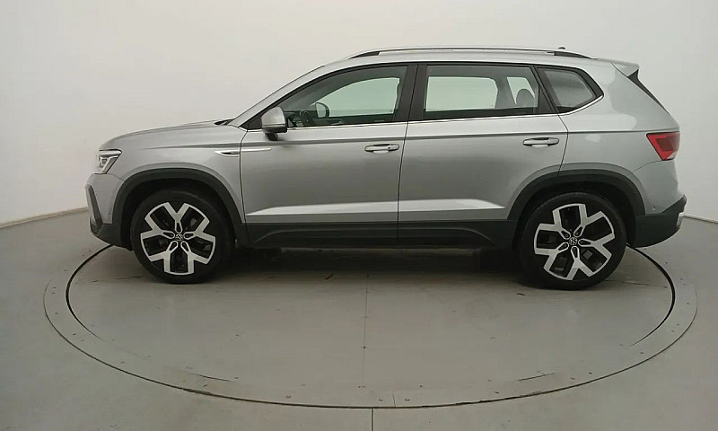 Volkswagen Taos High...