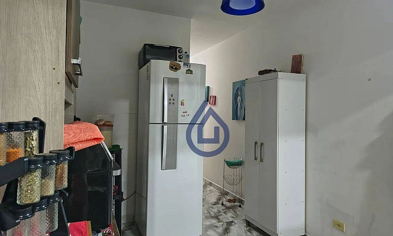Casa Com 3 Dormitóri...