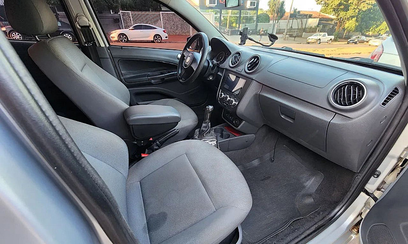 Volkswagen Gol City ...