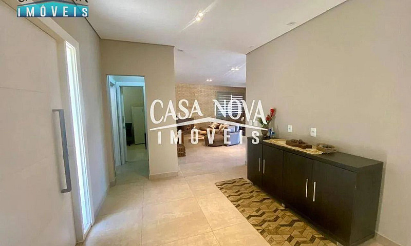 Casa Com 4 Dormitóri...