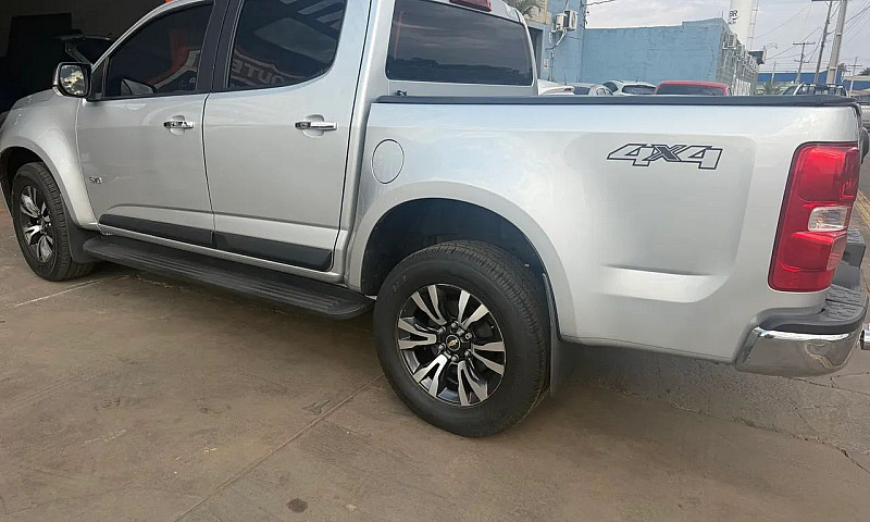 Chevrolet S10 Pick-U...