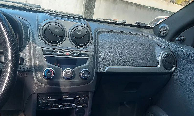 Chevrolet Montana Ls...