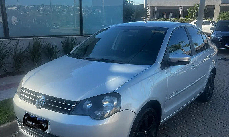 Volkswagen Polo Sed....