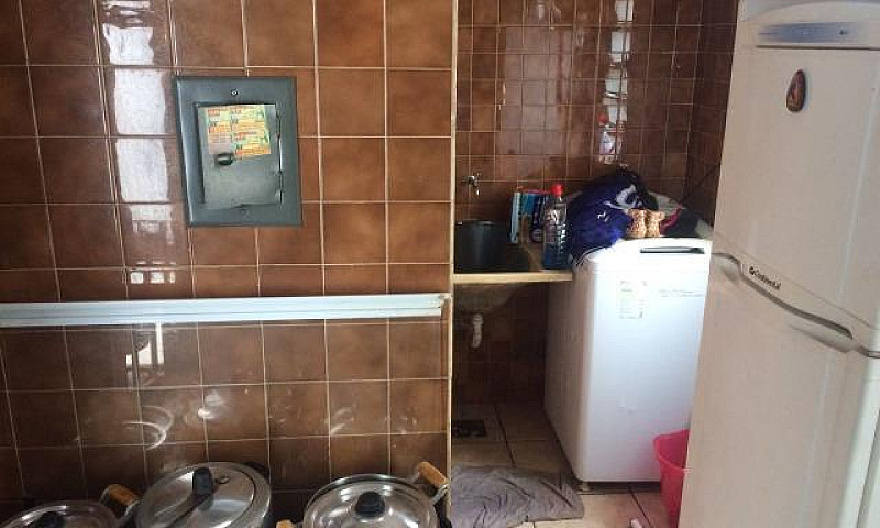 Av. T4, 2 Qtos, Gara...