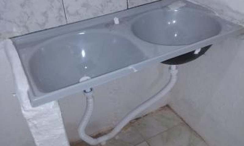 Alugo Casa No Santos...