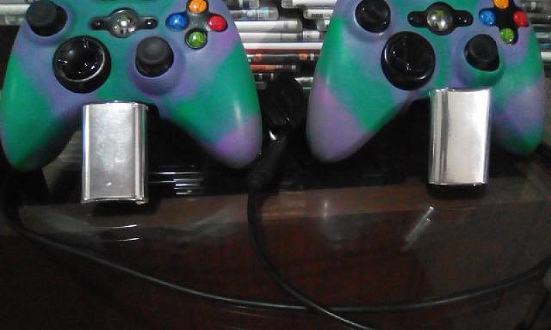 Xbox 360-E (Modelo S...