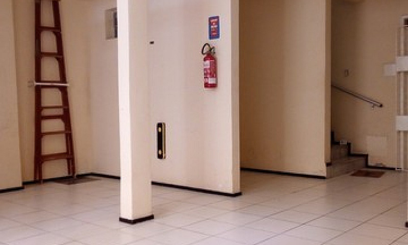 Aluga-Se Apartamento...