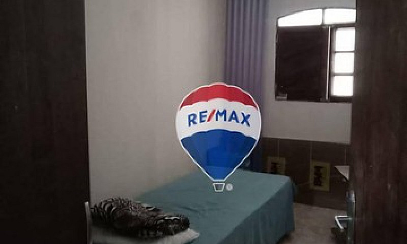Casa Com 2 Dormitóri...