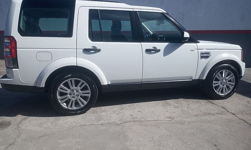 Land Rover Discovery...
