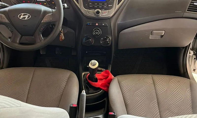 Hyundai Hb20S C.plus...