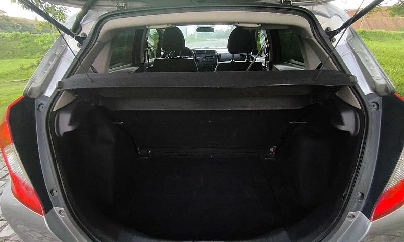 Honda Fit 2015 Top D...