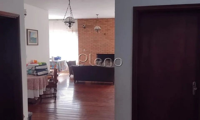 Sobrado À Venda Em C...