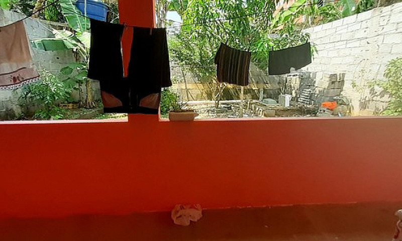 Vende-Se Casa ...