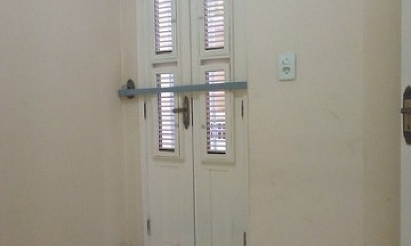 Aluga-Se Apartamento...