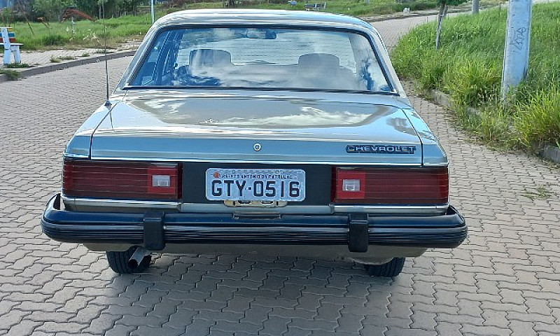 Opala Diplomata 1984...