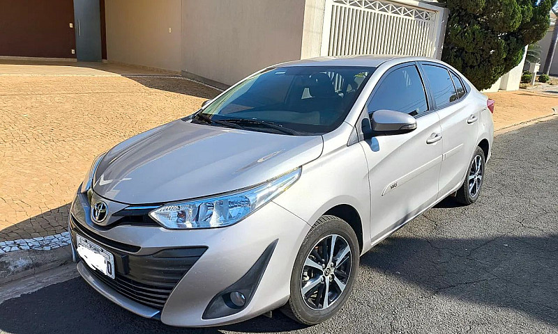 Venda Do Toyota Yari...