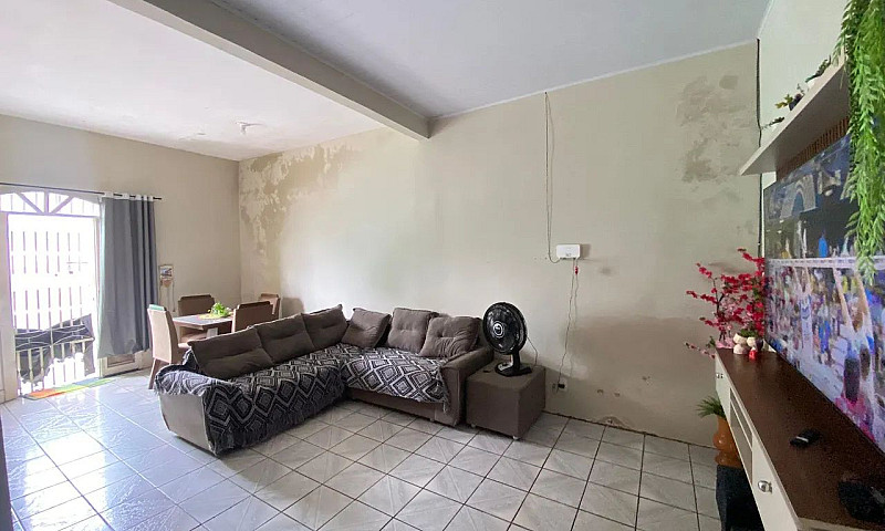 Alugo Casa Próximo A...