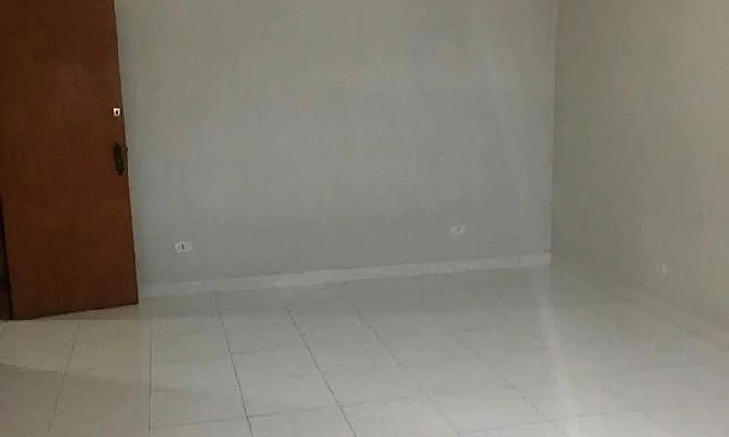 Alugo Um Quarto/ Fla...