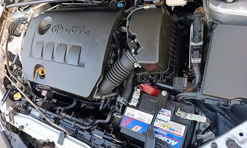 Toyota Corolla Gli 1...