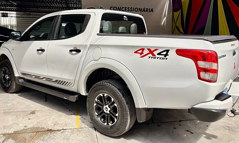 Mitsubishi L200 Trit...