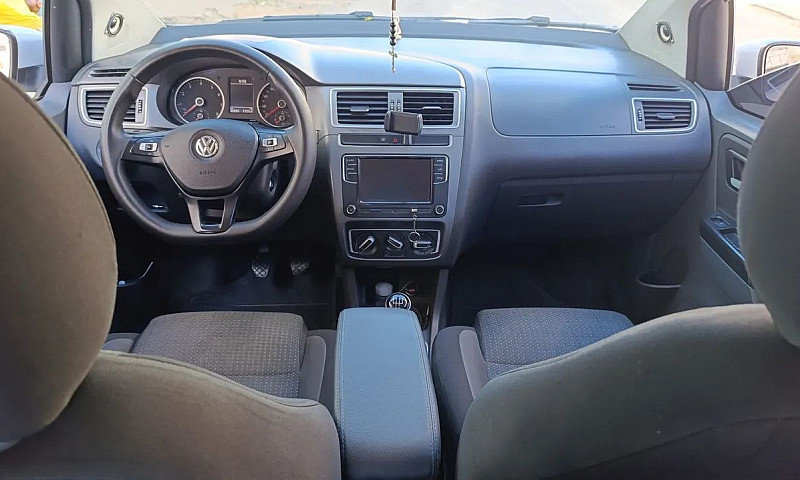 Volkswagen Fox Conne...