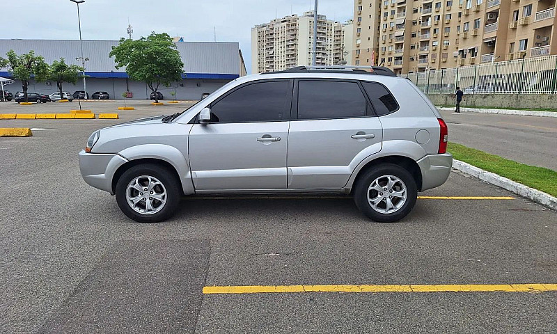 Hyundai Tucson 2.0 1...