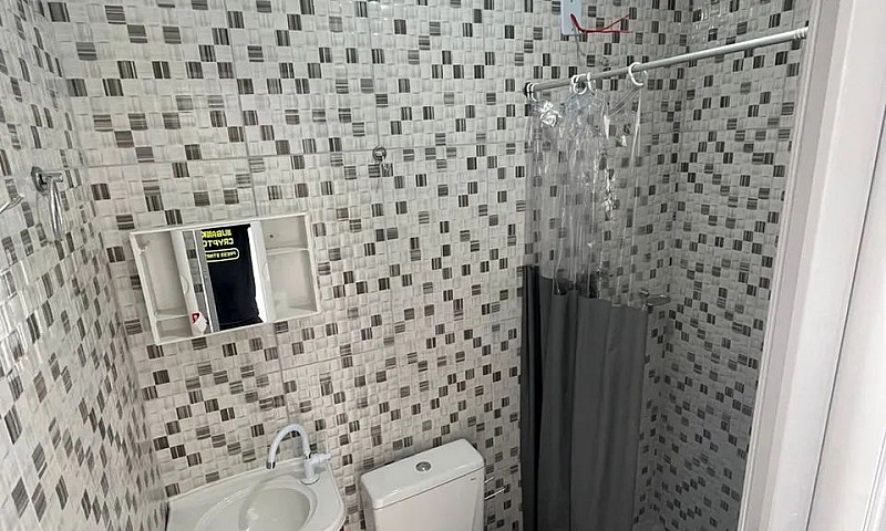 Alugo Linda Casa Com...