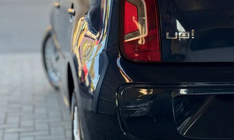 Volkswagen Up! Move ...