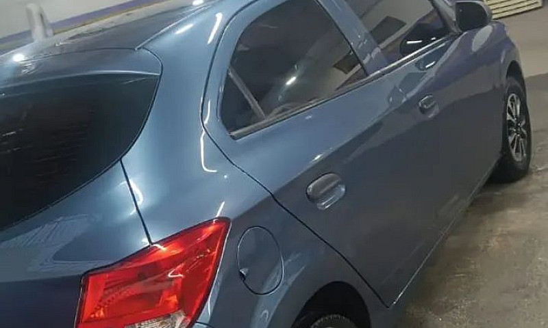 Chevrolet Onix Hatch...