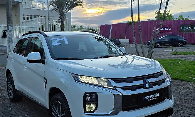 Mitsubishi Outlander...