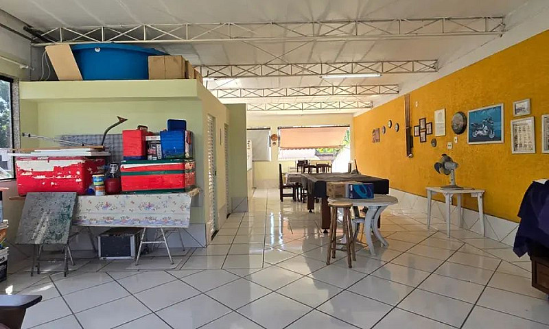 Linda Casa Com Quint...