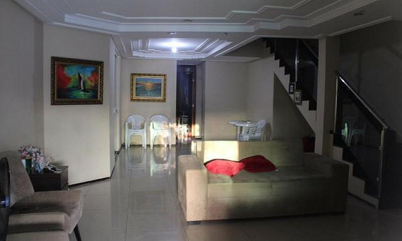 Casa Duplex No Bairr...