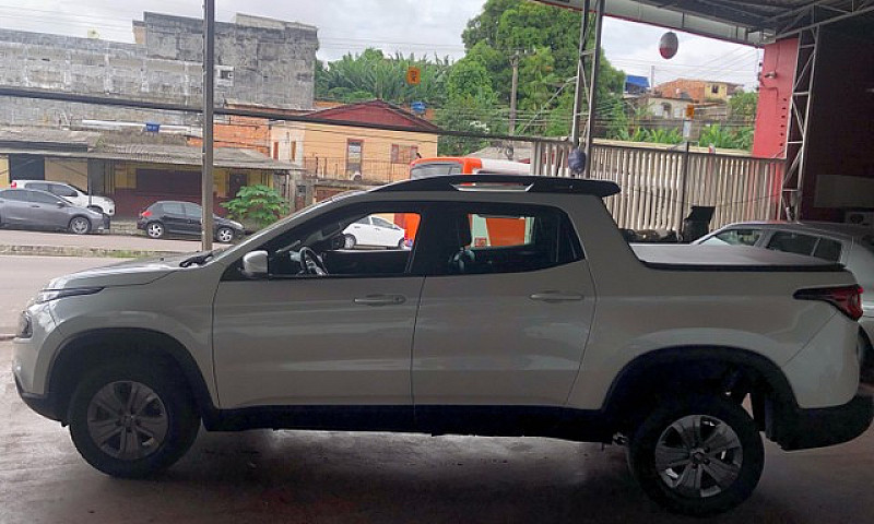 Fiat Toro Freedom 1....