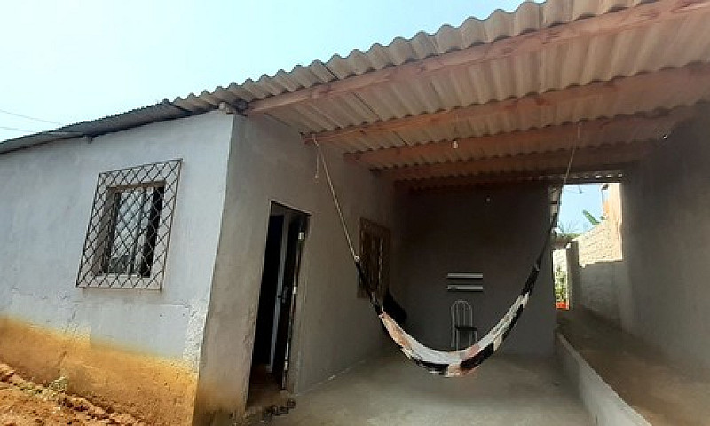 Vende-Se Casa ...