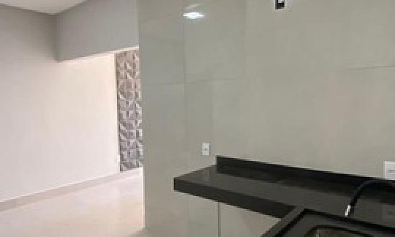 Casa Com 3 Dormitóri...