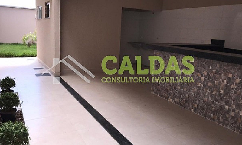 Casa De 03 Quartos A...