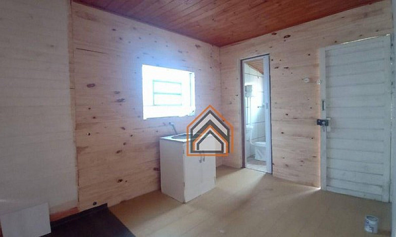 Casa Com 2 Dormitóri...