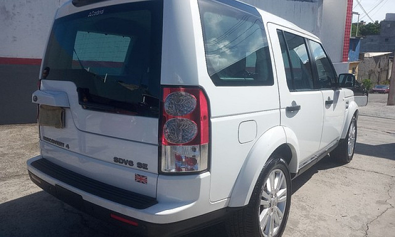 Land Rover Discovery...