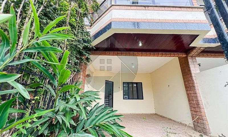 Casa Com 3 Quartos E...