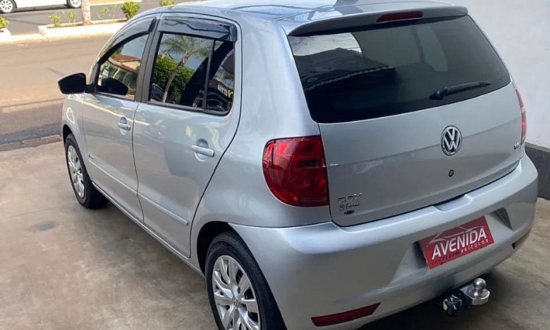 Volkswagen Fox 1.6 M...