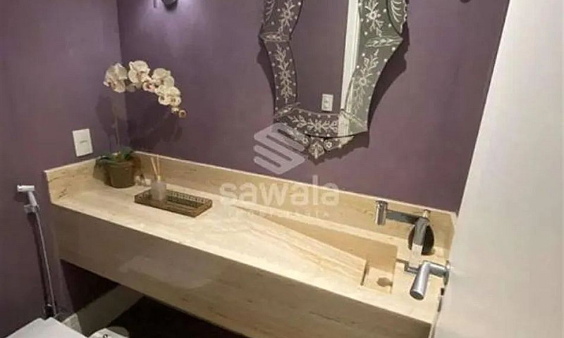 Casa À Venda Com 280...